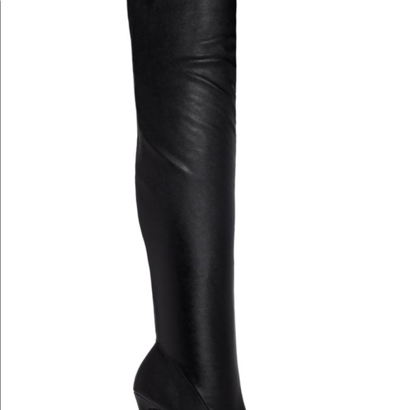 Over the knee boots - Picture 6 of 6